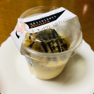 「成城石井 アーモンドクリームのプリンパルフェ カップ1個」のクチコミ画像 by Memoさん