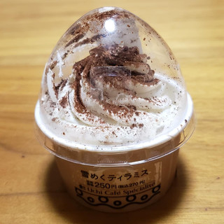 「ローソン Uchi Cafe’ SWEETS Specialite 雪めくティラミス」のクチコミ画像 by micorazonさん