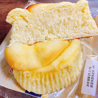 「ヤマザキ ベイクドチーズパン 袋1個」のクチコミ画像 by ぺりちゃんさん