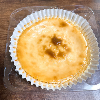 「プレシア バスク風チーズケーキ 袋1個」のクチコミ画像 by ぺりちゃんさん