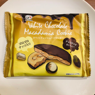 「不二家 ホワイトチョコマカダミアクッキー 袋1枚」のクチコミ画像 by Memoさん