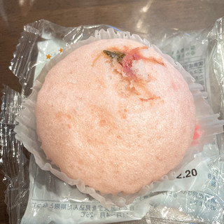 「タカキベーカリー 桜蒸しぱん 袋1個」のクチコミ画像 by ぺりちゃんさん