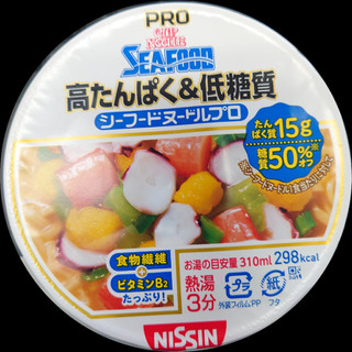 「日清食品 カップヌードル PRO 高たんぱく＆低糖質 シーフードヌードル カップ78g」のクチコミ画像 by tddtakaさん