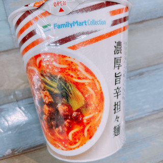 「ファミリーマート FamilyMart collection 濃厚旨辛担々麺 カップ82g」のクチコミ画像 by ぺりちゃんさん