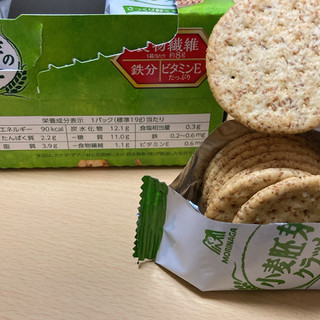 「森永製菓 小麦胚芽のクラッカー 箱8枚×8」のクチコミ画像 by もぐミさん