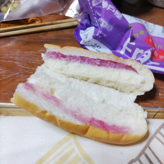 「神戸屋 北海道レアチーズフランス 袋1個」のクチコミ画像 by 久やんさん
