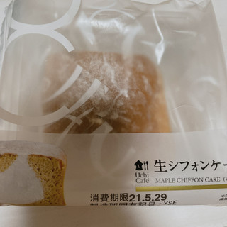 「ローソン Uchi Cafe’ 生シフォンケーキ メープル」のクチコミ画像 by おもちまるさん