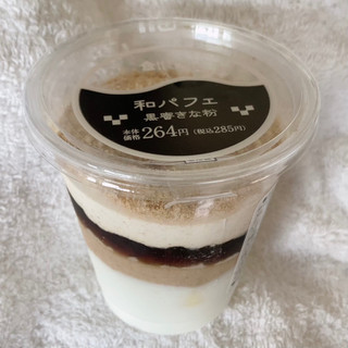 「ローソン Uchi Cafe’ 和パフェ 黒蜜きな粉」のクチコミ画像 by まえ子んさん