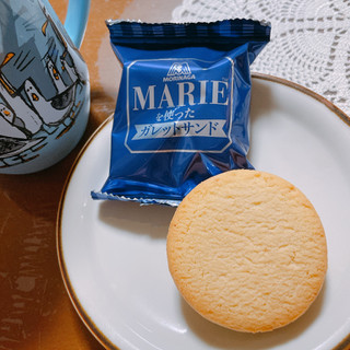 「森永製菓 マリーを使ったガレットサンド ミルクティー 箱6個」のクチコミ画像 by ボスレーさん