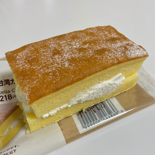 「ファミリーマート クリームと味わう台湾カステラ」のクチコミ画像 by apricotさん