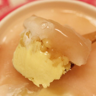 「明治 エッセル スーパーカップ Sweet‘s 白桃のタルト カップ172ml」のクチコミ画像 by Yulikaさん