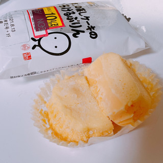 「ヤマザキ たまごの蒸しケーキのとろけるぷりん 袋1個」のクチコミ画像 by ぺりちゃんさん