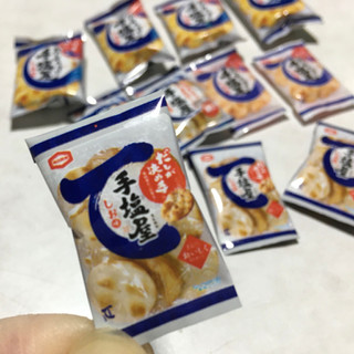 「亀田製菓 手塩屋 柚子こしょう味 袋8枚」のクチコミ画像 by ソーメントさん