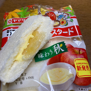 「ヤマザキ ランチパック りんごジャム＆カスタード 袋2個」のクチコミ画像 by ミルクミントさん
