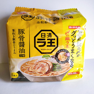 「日清食品 日清ラ王 豚骨醤油 鍋ラ王パッケージ 袋500g」のクチコミ画像 by ミヌゥさん