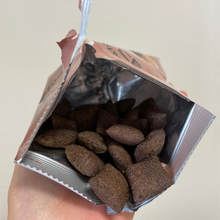 「セブンプレミアム チョコインスナック 袋40g」のクチコミ画像 by apricotさん