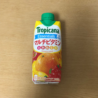 「トロピカーナ エッセンシャルズ マルチビタミン パック330ml」のクチコミ画像 by だるかれーさん