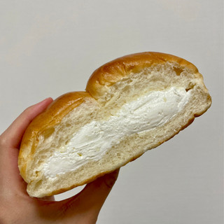 「セブン-イレブン 北海道牛乳仕込みの牛乳パン」のクチコミ画像 by apricotさん