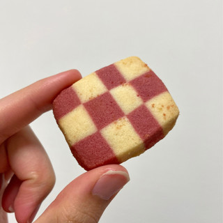 「ファミリーマート 程よい酸味と甘さ いちご＆ミルククッキー」のクチコミ画像 by apricotさん