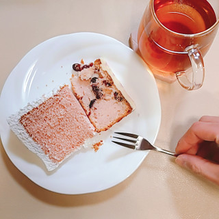 「スターバックス さくらシフォンケーキ」のクチコミ画像 by グラッセさん