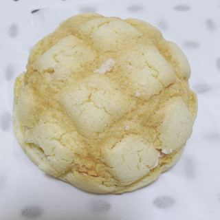 「セブンプレミアム 冷たく食べるメロンパン 袋1個」のクチコミ画像 by ぺりちゃんさん