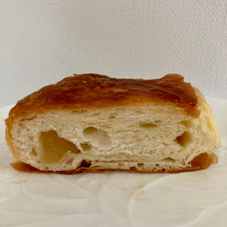 「ローソン りんごのクイニーアマン フランス産発酵バター」のクチコミ画像 by AuVieuxさん