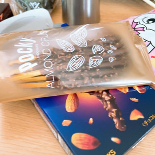 「江崎グリコ アーモンドクラッシュポッキー 箱7本×2」のクチコミ画像 by ぺりちゃんさん