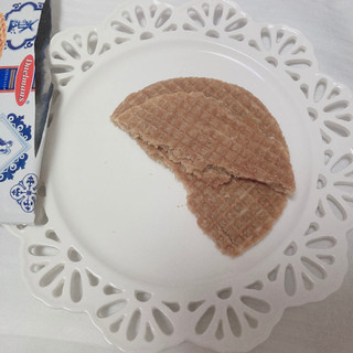 「オランダ産（メーカー不明） 1JUMBO STROOPWAFEL 袋39g」のクチコミ画像 by パムパムさん