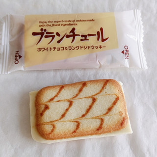 「ブルボン ブランチュール ホワイトチョコ＆ラングドシャクッキー 袋11個」のクチコミ画像 by ミヌゥさん