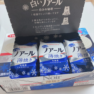 「YBC 白いノアール薄焼き 北海道ミルククリーム 箱3枚×6」のクチコミ画像 by パムパムさん
