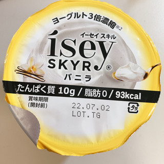 「日本ルナ Isey SKYR バニラ カップ105g」のクチコミ画像 by ごりりさん