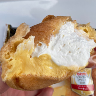 「オランジェ ひかえめに言ってクリーム多めのシュークリーム・カスタード＆ホイップ 袋1個」のクチコミ画像 by ぺりちゃんさん