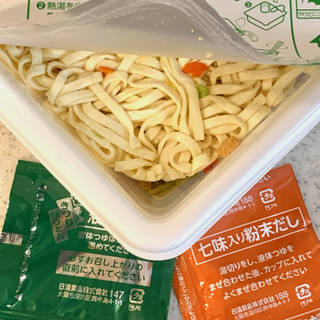 「日清食品 日清のどん兵衛 特盛きつね焼うどん カップ143g」のクチコミ画像 by めりけんさん