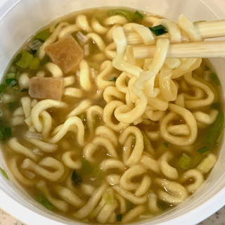 「サンヨー食品 つけ麺道監修 濃厚豚骨魚介らーめん 97g」のクチコミ画像 by めりけんさん