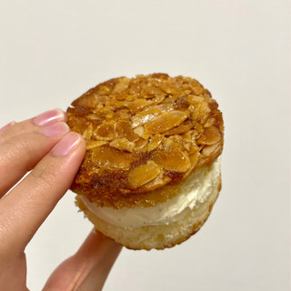 「ヤマザキ セブン＆アイプレミアム フロランタンケーキ 1個」のクチコミ画像 by apricotさん