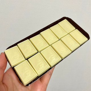 「ブルボン 白のアルフォートミニチョコレート 塩バニラ 箱12個」のクチコミ画像 by apricotさん