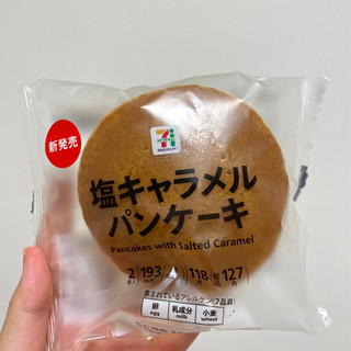 「セブンイレブン 塩キャラメルパンケーキ 2枚」のクチコミ画像 by apricotさん