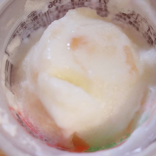 「SEIKA 南国白くま練乳ソフト 白桃味」のクチコミ画像 by Yulikaさん
