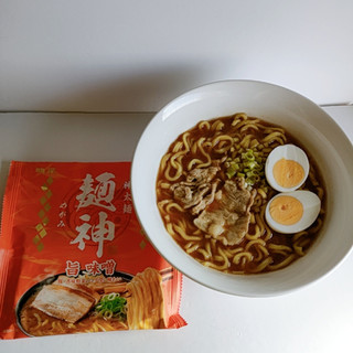 「明星食品 麺神 神太麺×旨 味噌 袋119g」のクチコミ画像 by ミヌゥさん
