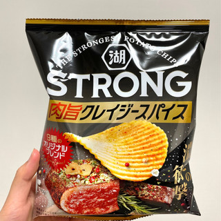 「湖池屋 STRONG ポテトチップス 肉旨クレイジースパイス 袋53g」のクチコミ画像 by apricotさん