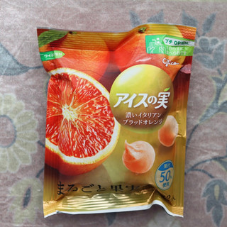 「江崎グリコ アイスの実 濃いイタリアンブラッドオレンジ」のクチコミ画像 by Yulikaさん