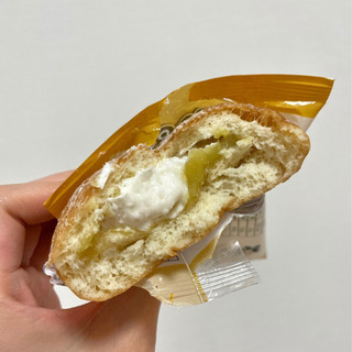 「神戸屋 たっぷりお芋ホイップ 1個」のクチコミ画像 by apricotさん