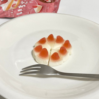 「カバヤ いちごケーキ グミ 40g」のクチコミ画像 by 芋っさんさん