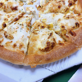 「ピザハット じゃがマヨコーン テイスティ4 ふっくらパンピザ」のクチコミ画像 by こつめかわうそさん