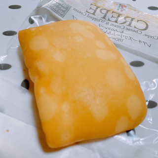 「セブン-イレブン もっちりクレープ レアチーズクリーム＆レアチーズホイップ」のクチコミ画像 by ぺりちゃんさん