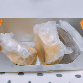 「グッディ・フォーユー ブルーベリーチーズケーキ 1個」のクチコミ画像 by ぺりちゃんさん