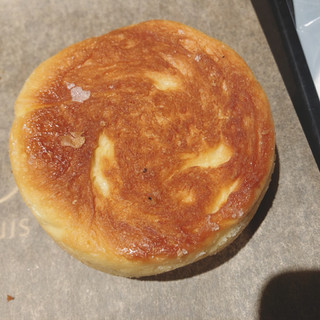 「ル パン ドゥ ジョエル・ロブション ロブションのクリームパン」のクチコミ画像 by こつめかわうそさん