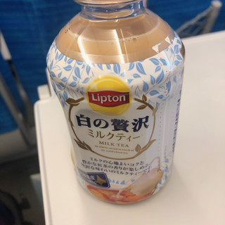 「リプトン 白の贅沢 ペット280ml」のクチコミ画像 by こつめかわうそさん