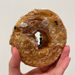 「ファミリーマート クッキークロワッサンドーナツ クッキークリーム」のクチコミ画像 by apricotさん