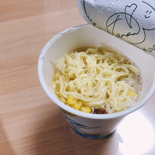 「サンヨー食品 サッポロ一番 カップスター 旨塩 76g」のクチコミ画像 by こつめかわうそさん
